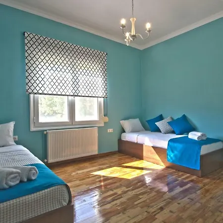 Apartment Cosy Colorful House